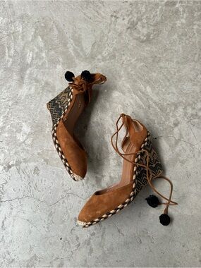 Aquazurra 38 espadrille heels brown suede woven wedge